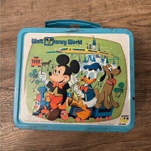 Vintage Walt Disney World Collectible lunch box